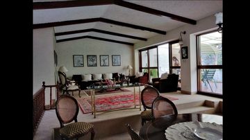 CASA 1000 M2 - 4 DORMS - AMPLIO JARDÍN - RINCONADA LAGO