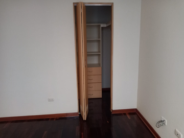 DEPARTAMENTO DUPLEX FRENTE A PARQUE EN LA MOLINA