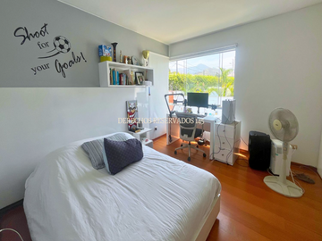LINDA CASA EN CONDOMINIO DE 3 CASAS EN EL SOL DE LA MOLINA