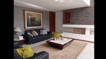 IMPECABLE CASA EN VENTA EN CALLE ACAPULCO SOL DE LA MOLINA 