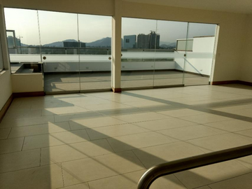 PENTHOUSE EN VENTA CERROS DE CAMACHO
