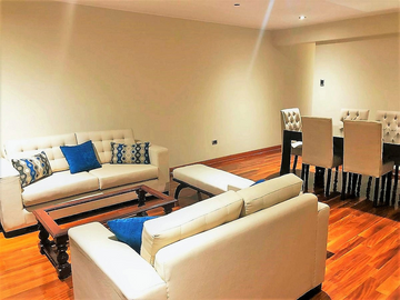 APROVECHE! AMPLIO DEPARTAMENTO CON ASCENSOR DIRECTO, BALCÓN 